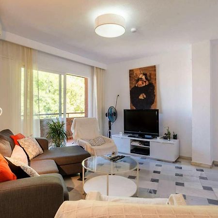 Apartamento Con Parking Gratuito Malaga Exterior photo