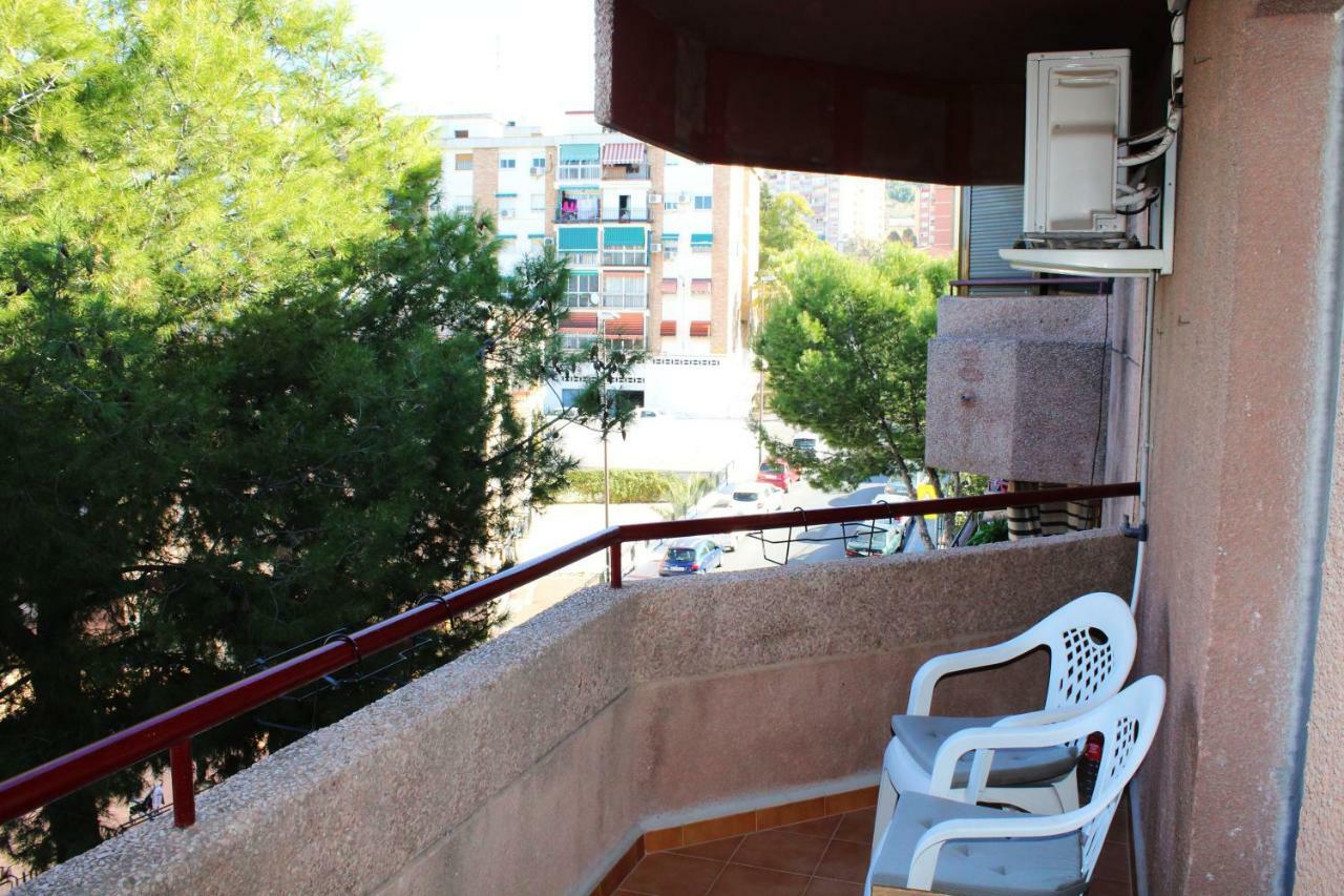 Apartamento Con Parking Gratuito Malaga Exterior photo
