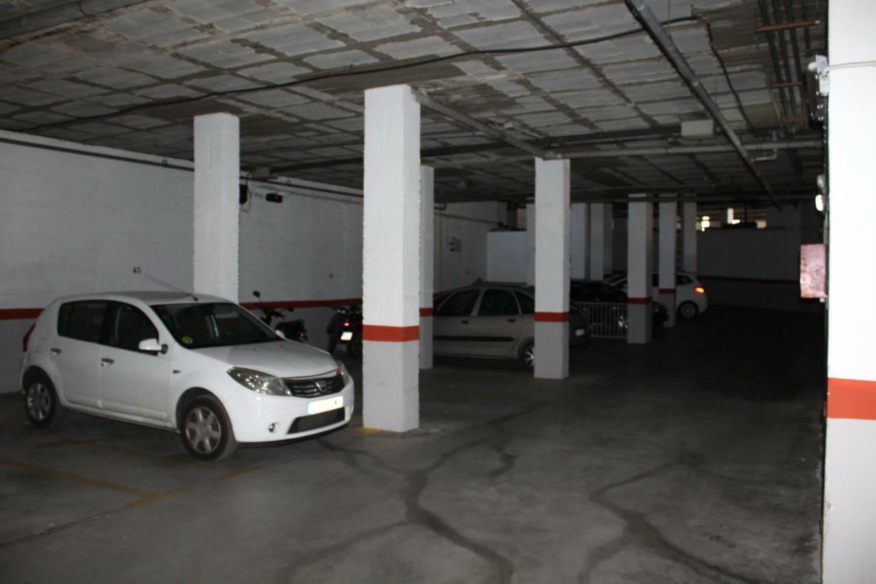 Apartamento Con Parking Gratuito Malaga Exterior photo
