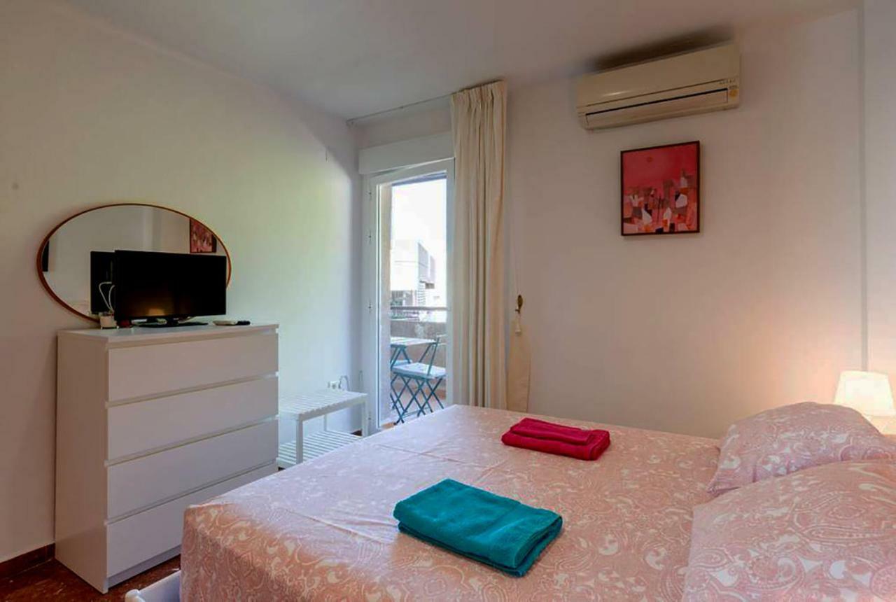 Apartamento Con Parking Gratuito Malaga Exterior photo