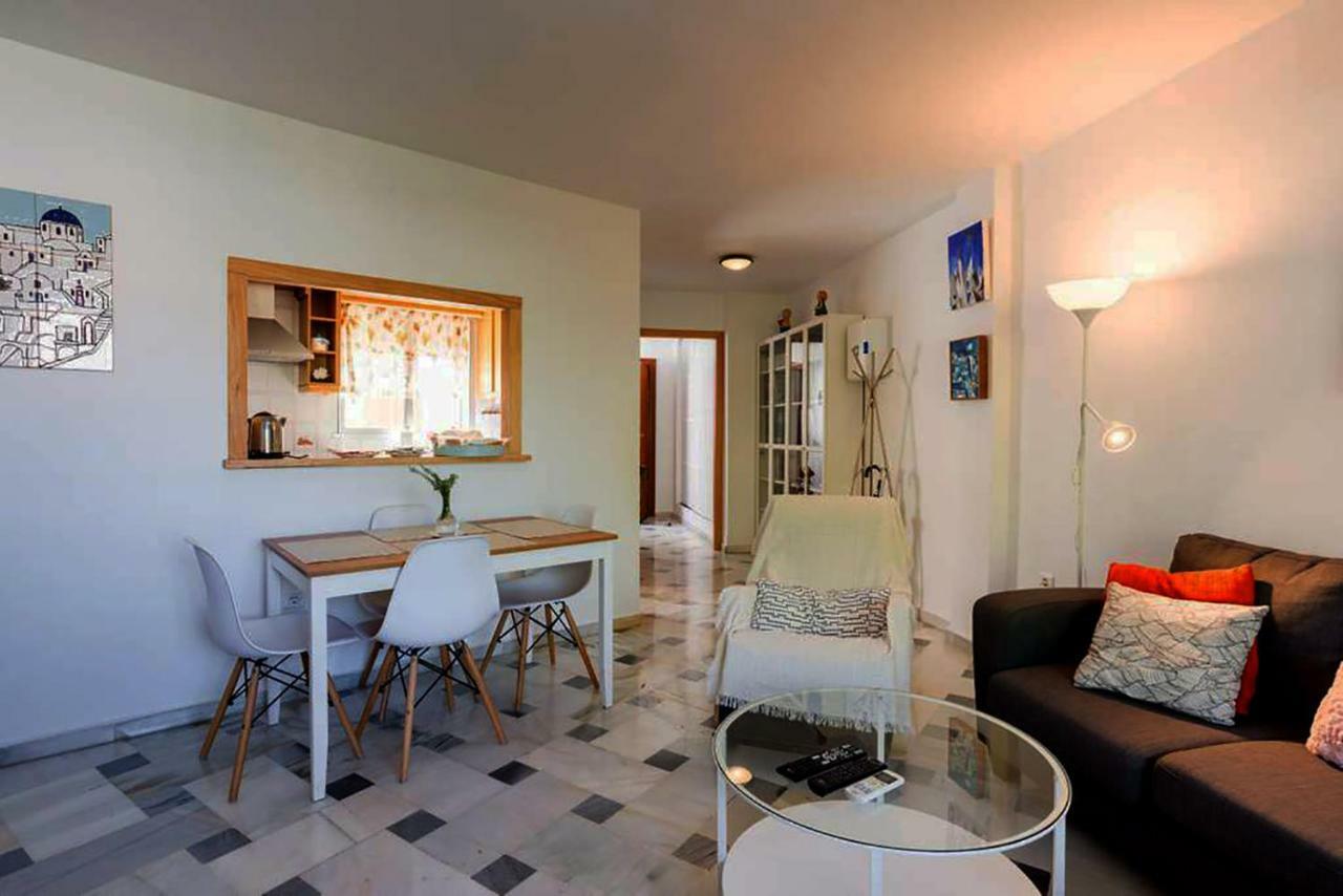 Apartamento Con Parking Gratuito Malaga Exterior photo