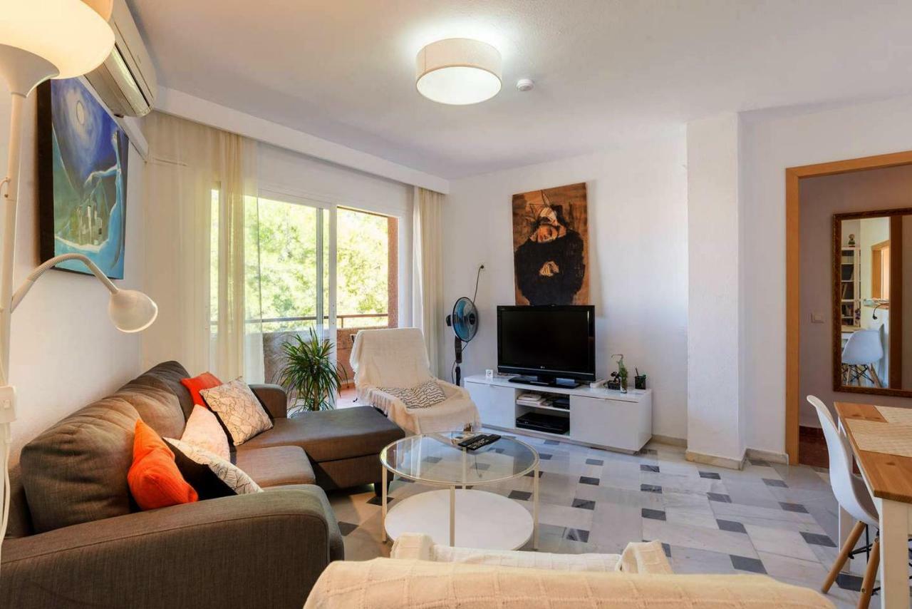 Apartamento Con Parking Gratuito Malaga Exterior photo