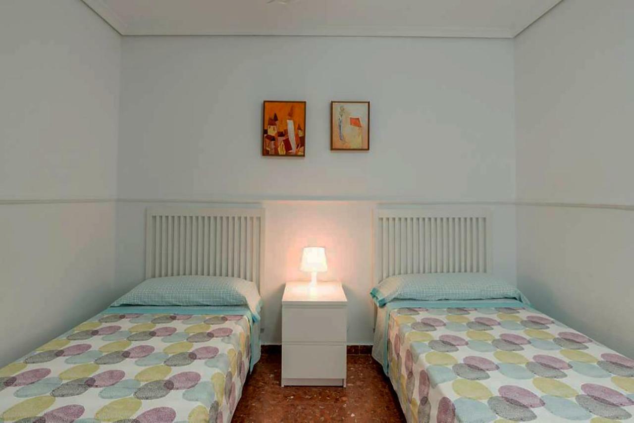 Apartamento Con Parking Gratuito Malaga Exterior photo