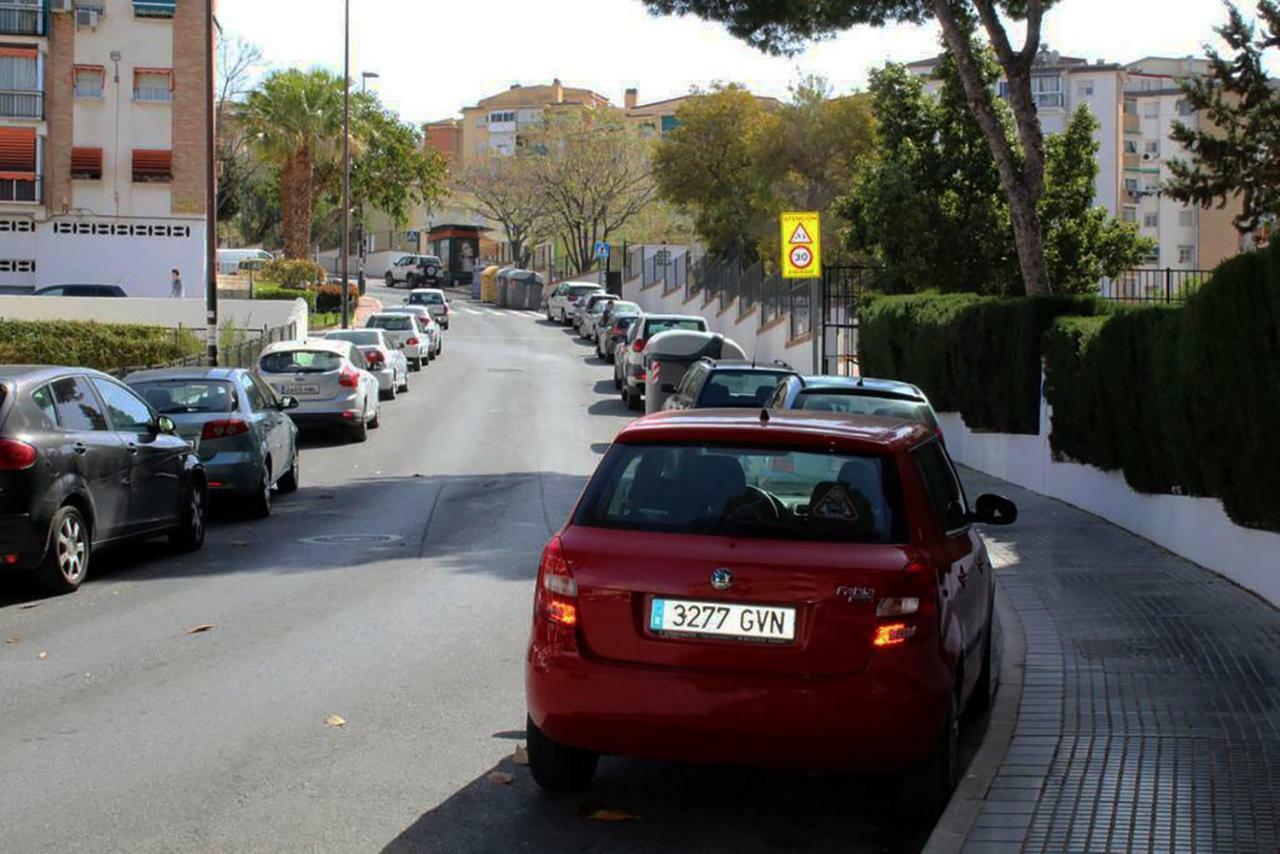 Apartamento Con Parking Gratuito Malaga Exterior photo