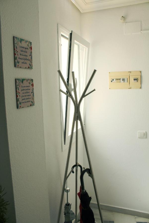 Apartamento Con Parking Gratuito Malaga Exterior photo